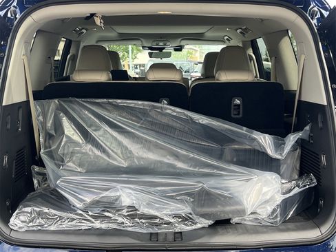 New 2025 Nissan Armada Platinum Reserve image 26