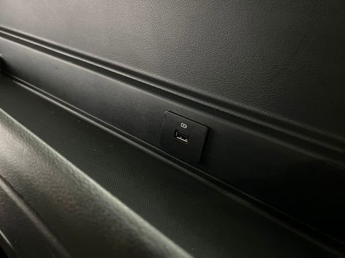 Used 2024 Ford Expedition Max XLT image 39