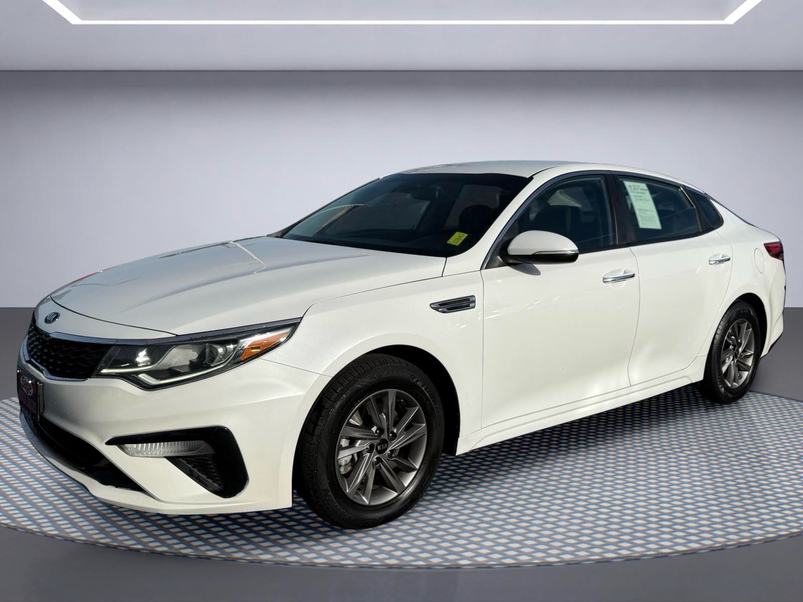 Used 2020 Kia Optima LX FWD image 9
