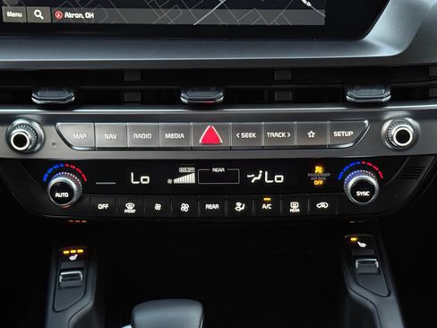Used 2025 Kia Telluride S AWD/4WD image 23