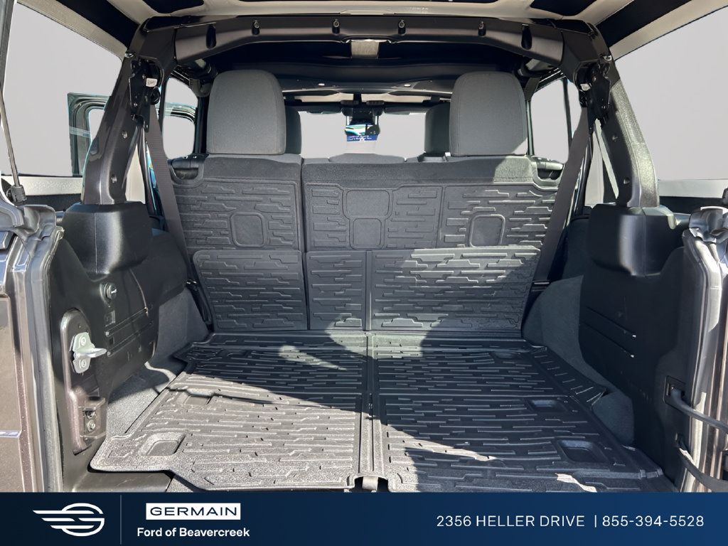 Used 2024 Jeep Wrangler Unlimited Sport AWD/4WD image 26