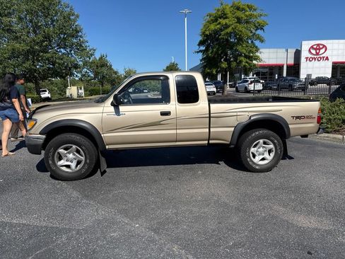 Used 2003 Toyota Tacoma 4x4 Xtracab V6 image 3
