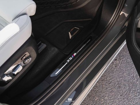 Used 2025 BMW X5 M Competition w/ Executive Package image 31