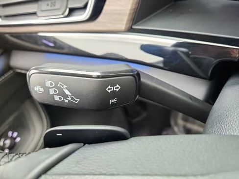 Used 2026 Volkswagen Atlas SEL Premium R-Line image 44