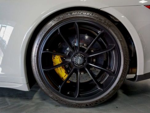 Used 2018 Porsche 911 GT3 image 41