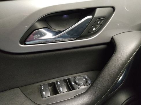 Used 2021 Chevrolet Blazer LT FWD image 27