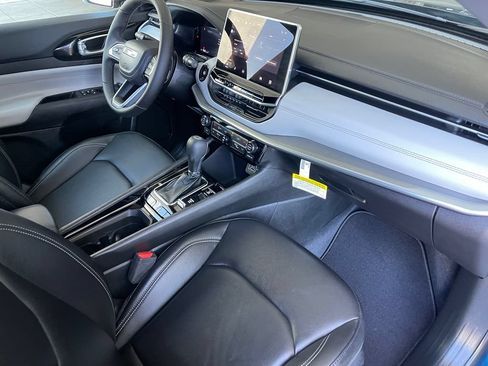 New 2026 Jeep Compass Limited AWD/4WD image 13