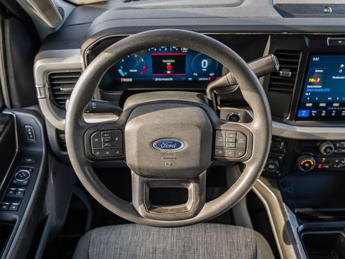 Used 2023 Ford F250 XLT w/ XLT Premium Package image 29