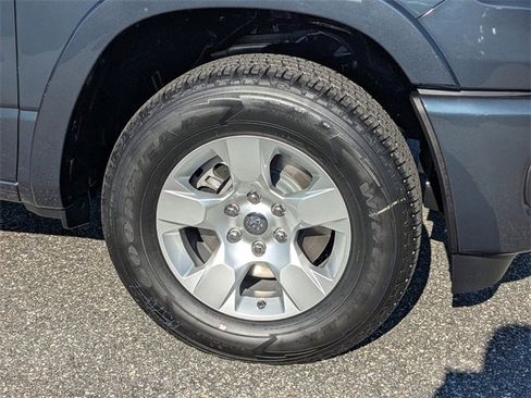 New 2026 RAM 1500 4x4 Crew Cab image 11