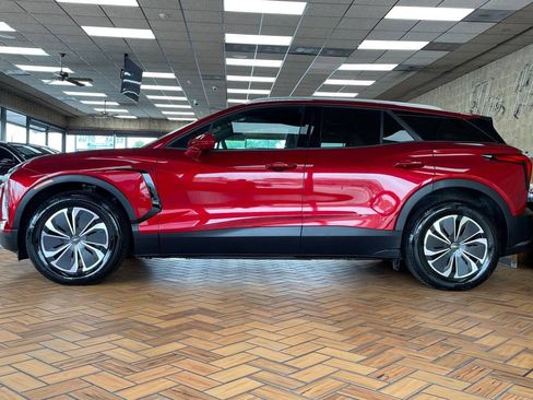Used 2024 Chevrolet Blazer EV LT AWD/4WD image 6