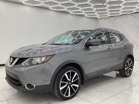 Used 2018 Nissan Rogue Sport SL image 6