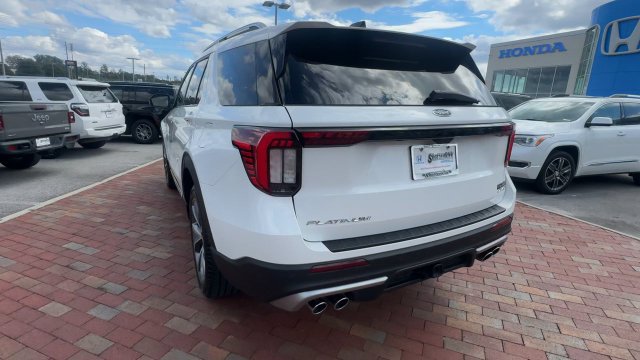 Used 2025 Ford Explorer Platinum w/ Ultimate Package AWD/4WD image 9