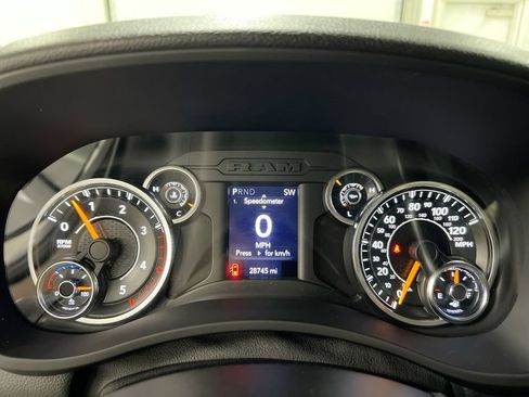 Used 2020 RAM 3500 Tradesman w/ Chrome Appearance Group AWD/4WD image 12