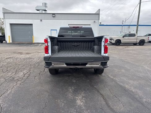 New 2026 Chevrolet Silverado 1500 LTZ w/ LTZ Premium Package AWD/4WD image 6