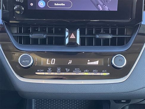 Certified 2025 Toyota Corolla LE image 29