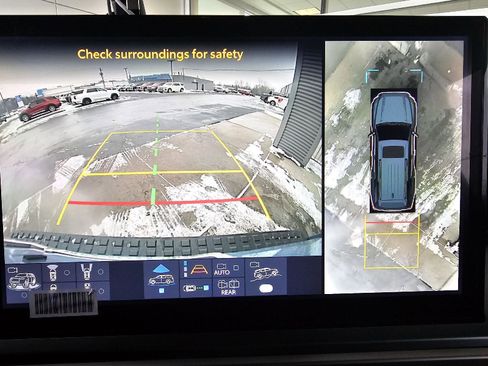 Used 2025 Toyota 4Runner TRD Off-Road Premium image 29