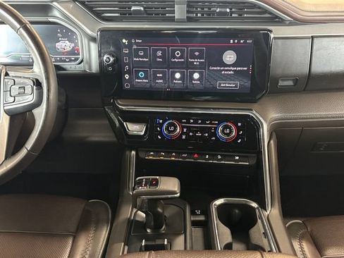 Used 2024 GMC Sierra 1500 Denali w/ Denali Reserve Package AWD/4WD image 4