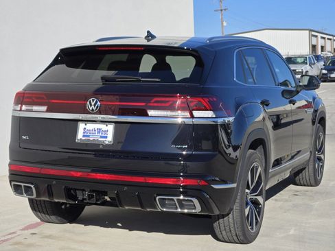 New 2025 Volkswagen Atlas Cross Sport SEL Premium R-Line image 4