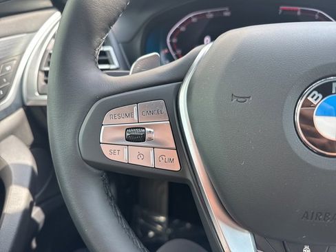 Used 2025 BMW X4 xDrive30i image 15