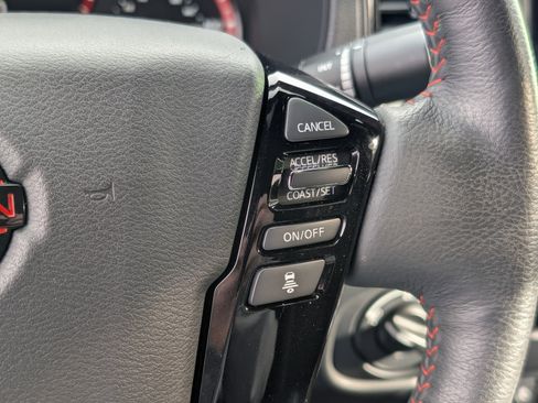 Used 2023 Nissan Frontier PRO-4X w/ Pro Convenience Package image 17