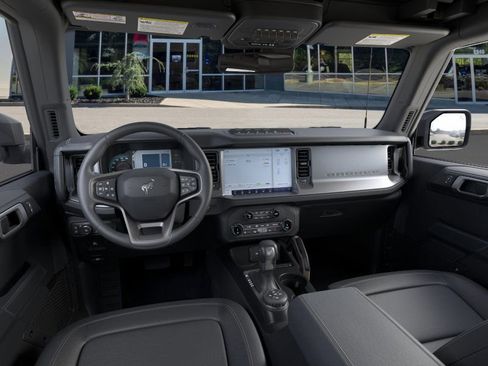 New 2025 Ford Bronco Badlands image 9