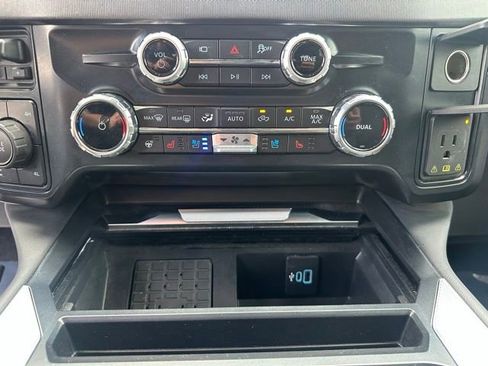 Used 2025 Ford F250 Platinum image 21