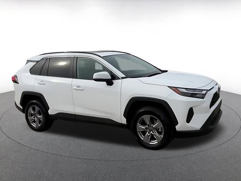 Used 2025 Toyota RAV4 XLE image 8