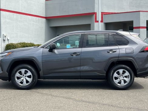 Certified 2023 Toyota RAV4 LE FWD image 9