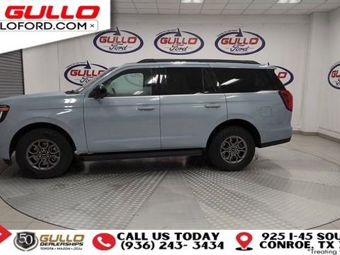 Used 2025 Ford Expedition Active image 5