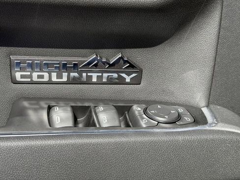 New 2026 Chevrolet Silverado 1500 High Country w/ High Country Premium Package AWD/4WD image 29