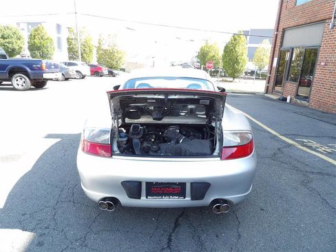 Used 2004 Porsche 911 Carrera 4S image 9