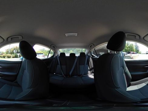 Used 2025 Nissan Sentra SV FWD image 38