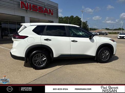 Certified 2026 Nissan Rogue S FWD image 8