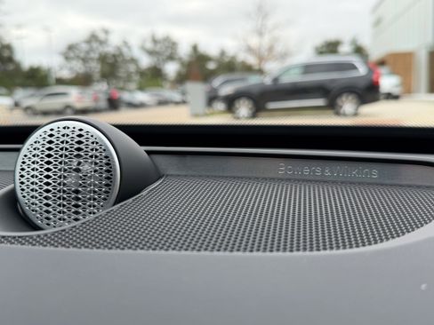 New 2026 Volvo XC90 B6 Ultra w/ Lounge Package image 14