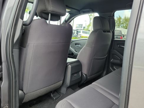 Used 2023 Nissan Frontier SV w/ Midnight Edition Package RWD image 14