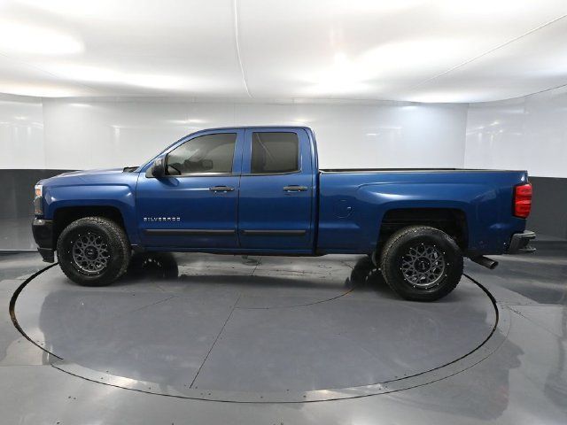 Used 2017 Chevrolet Silverado 1500 W/T w/ Trailering Package RWD image 6