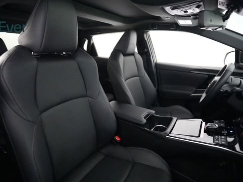 Used 2024 Subaru Solterra Touring w/ Touring Package image 23