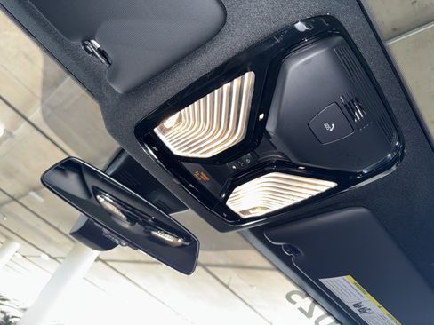 Used 2025 BMW 230i Coupe image 27