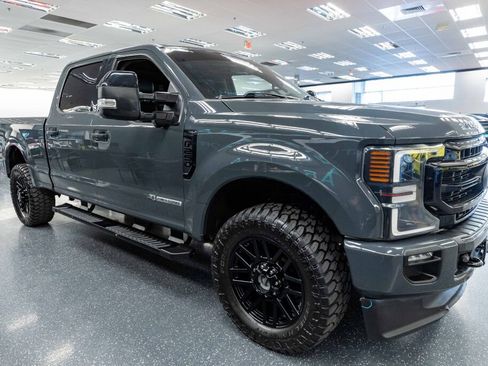 Used 2021 Ford F250 Lariat image 4