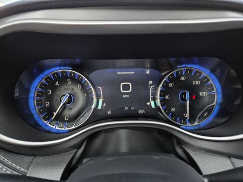 New 2026 Chrysler Pacifica Select FWD image 36