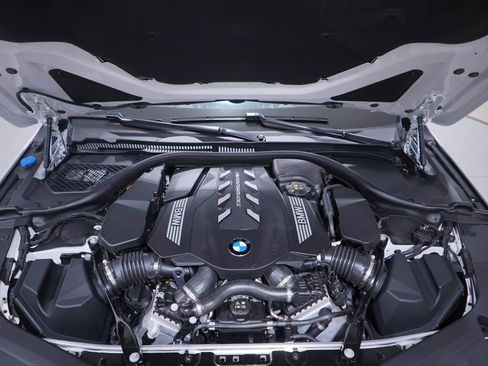 Used 2026 BMW M850i xDrive Convertible w/ M Sport Professional Package image 27