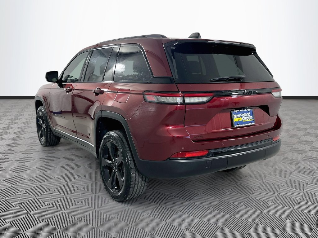 Certified 2023 Jeep Grand Cherokee Altitude RWD image 5