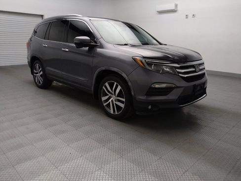 Used 2016 Honda Pilot Touring image 13