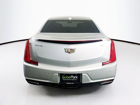 Used 2018 Cadillac XTS Luxury image 7