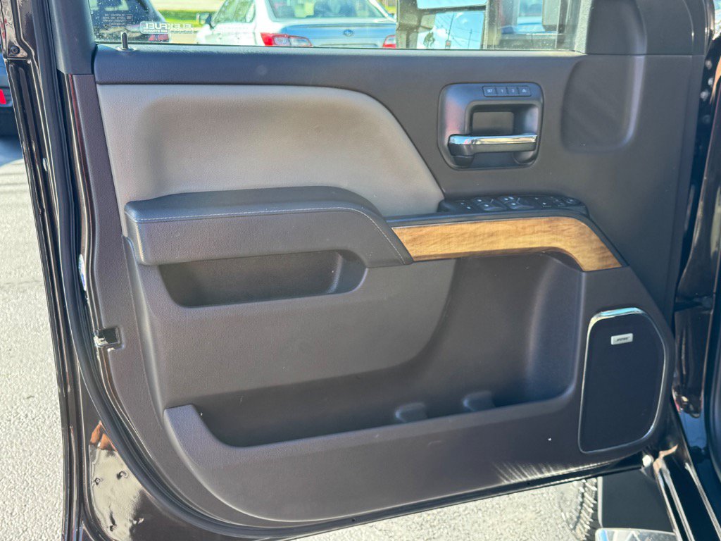 Used 2018 Chevrolet Silverado 2500 LTZ w/ LTZ Plus Package AWD/4WD image 13