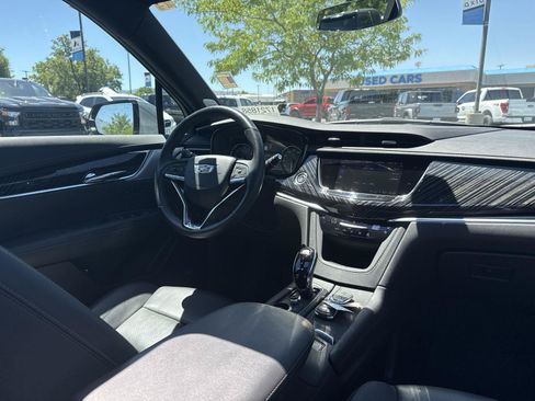 Used 2024 Cadillac XT6 Premium Luxury AWD/4WD image 26