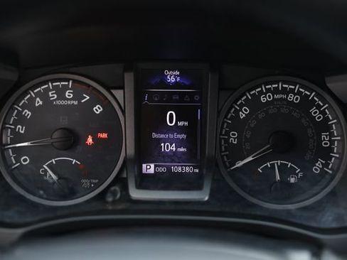 Used 2019 Toyota Tacoma TRD Sport image 34