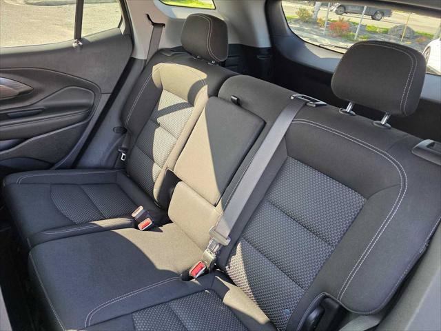 Used 2024 GMC Terrain SLE AWD/4WD image 17
