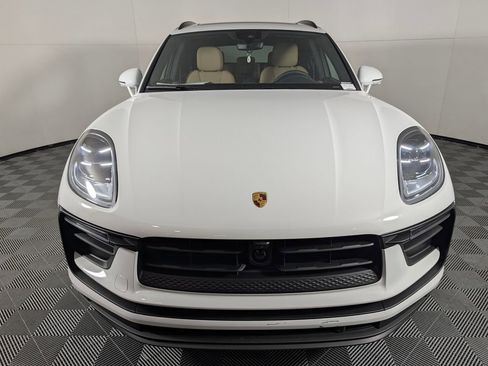 New 2026 Porsche Macan image 10