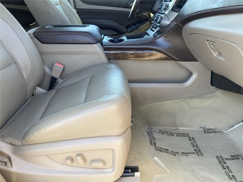 Used 2017 Chevrolet Tahoe LT w/ LT Signature Package image 30